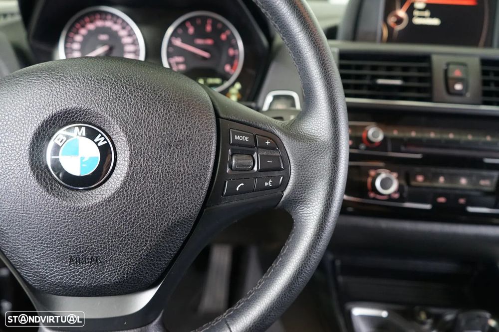 BMW 116 d Line Urban - 21