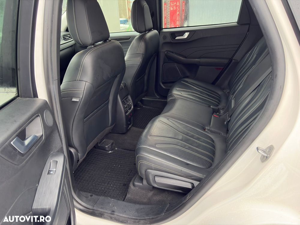 Ford Kuga - 14