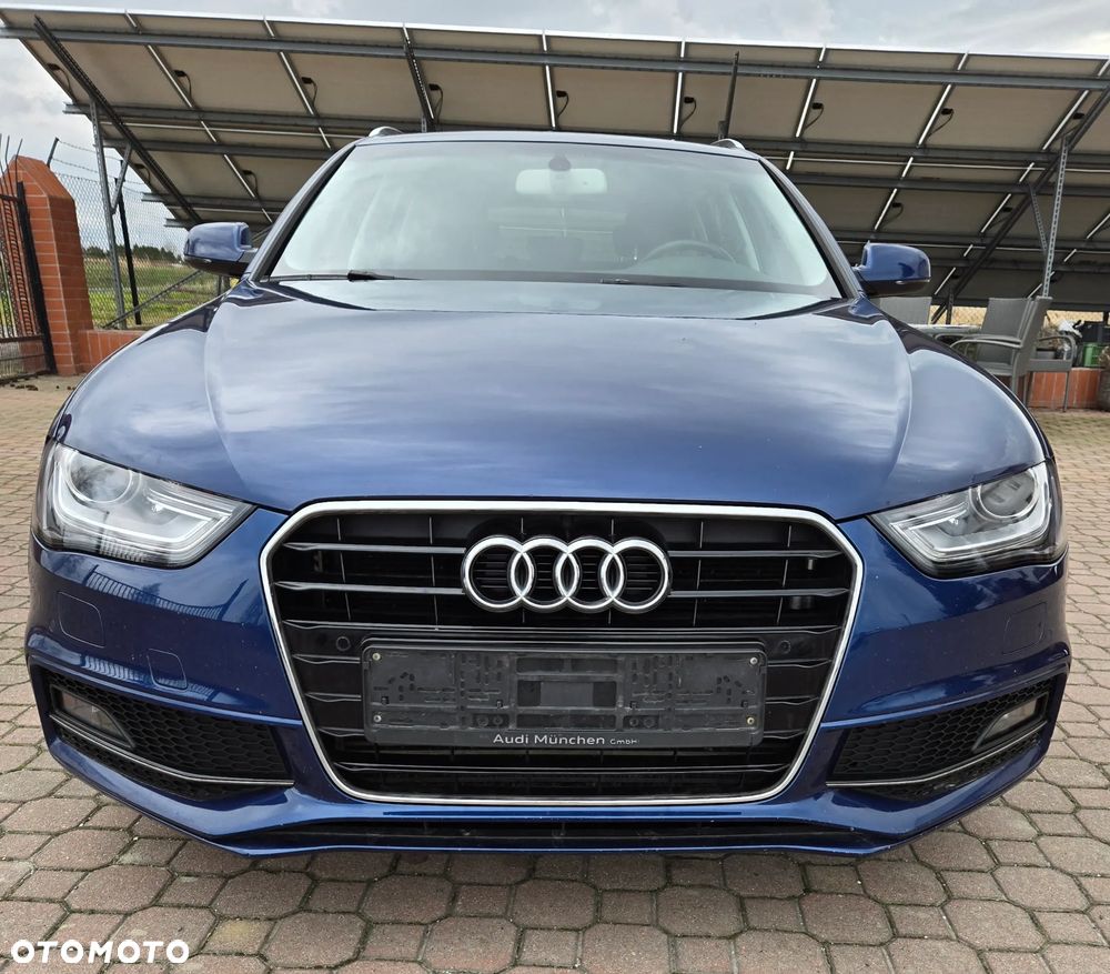 Audi A4 Avant 1.8 TFSI S line Sportpaket - 2