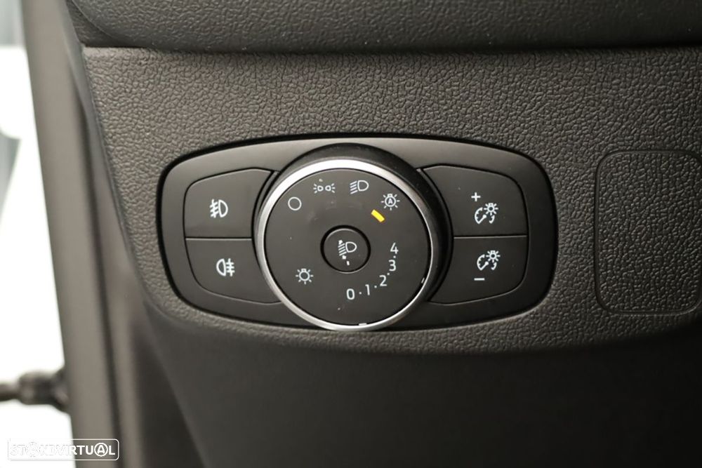 Ford Focus 1.0 EcoBoost MHEV ST-Line X - 19