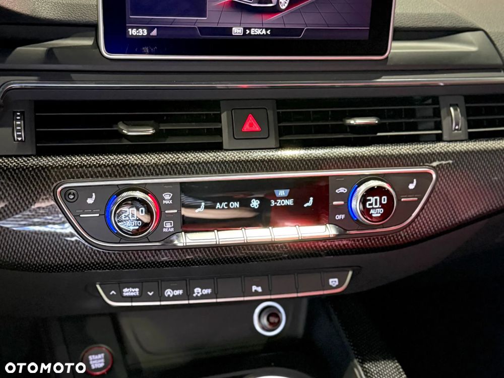 Audi S4 Limousine - 24