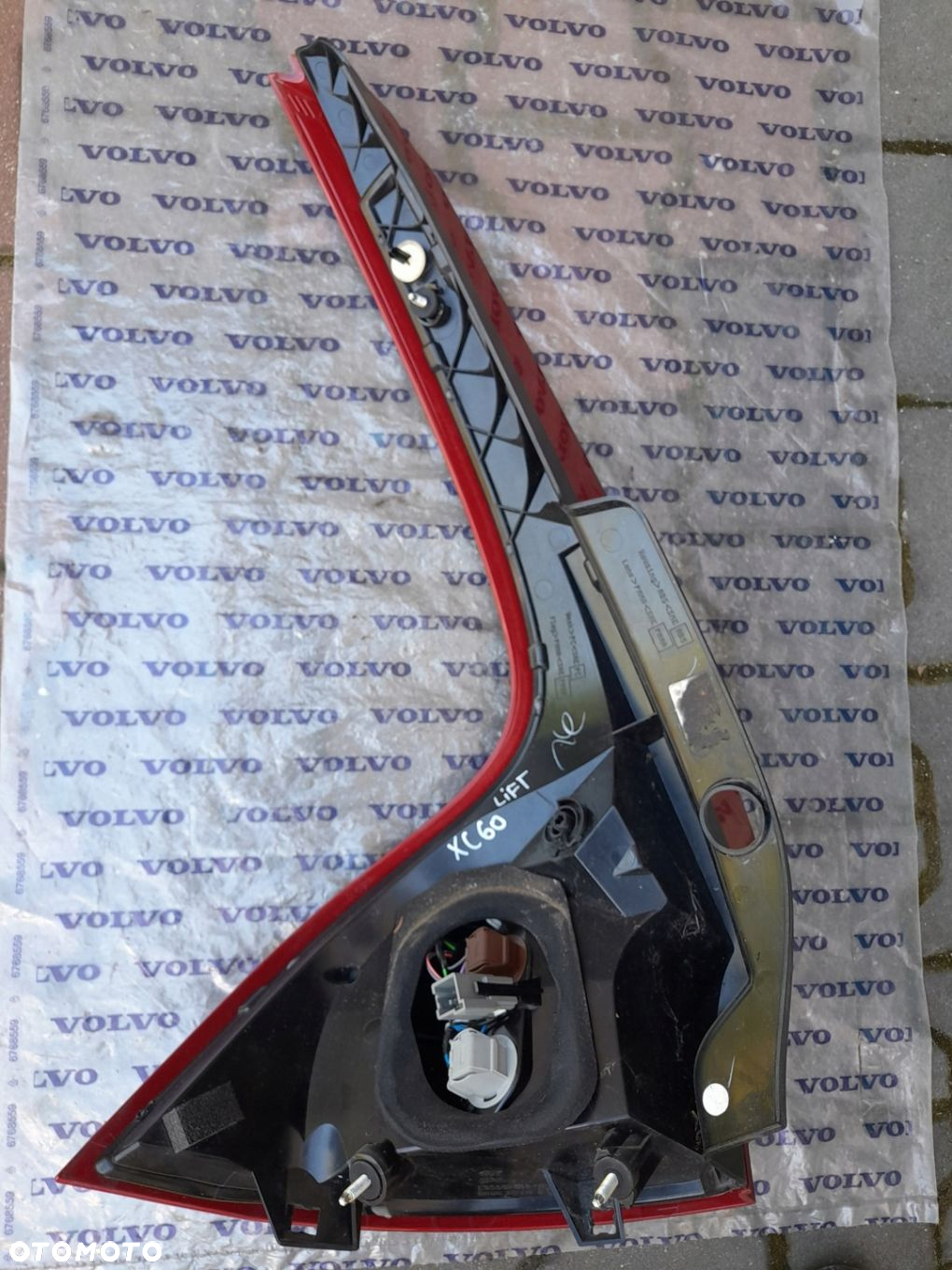 LAMPA PRAWY TYŁ 31323035 VOLVO XC60 LIFT 2014R W-WA - 8