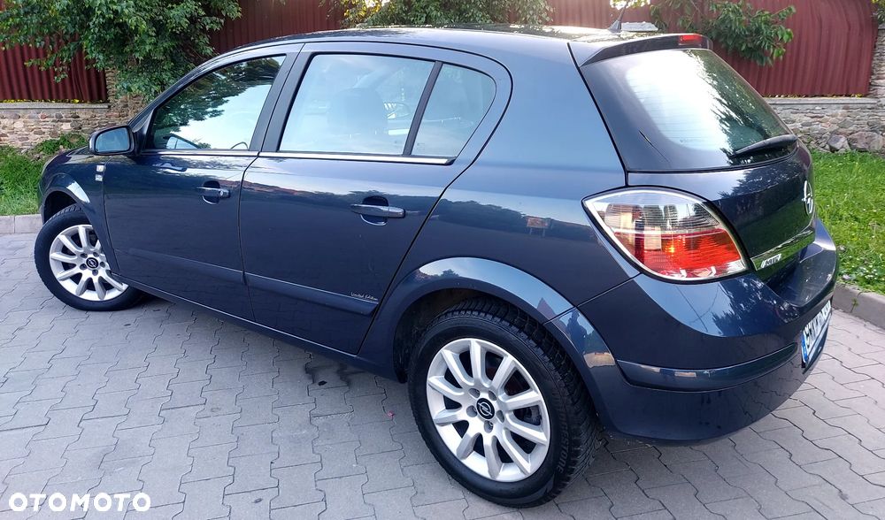 Nissan Note 1.6 more - 22