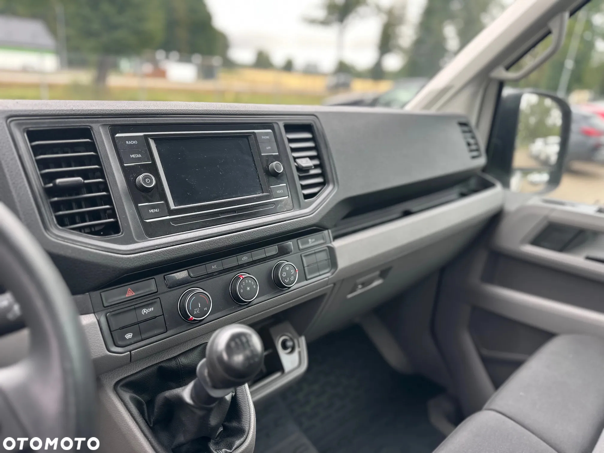 Volkswagen Crafter - 13