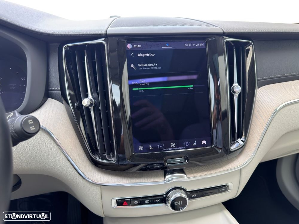 Volvo XC 60 2.0 T6 PHEV Inscription AWD - 24