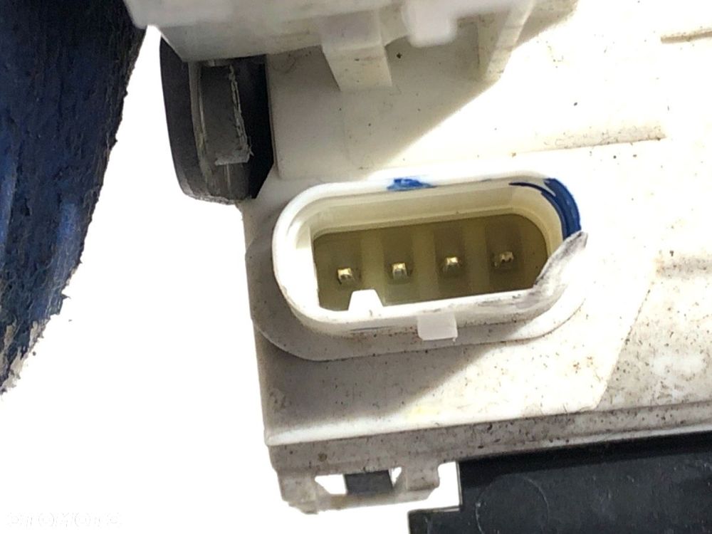 ZAMEK DRZWI PRAWY TYŁ  MERCEDES-BENZ KLASA E T-Model (S212) 2009 - 2016 E 200 CDI / BlueTEC - 3