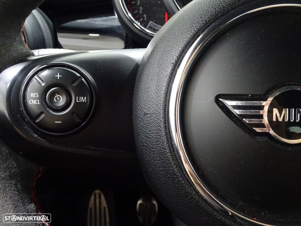 MINI 3 Portas John Cooper Works - 16