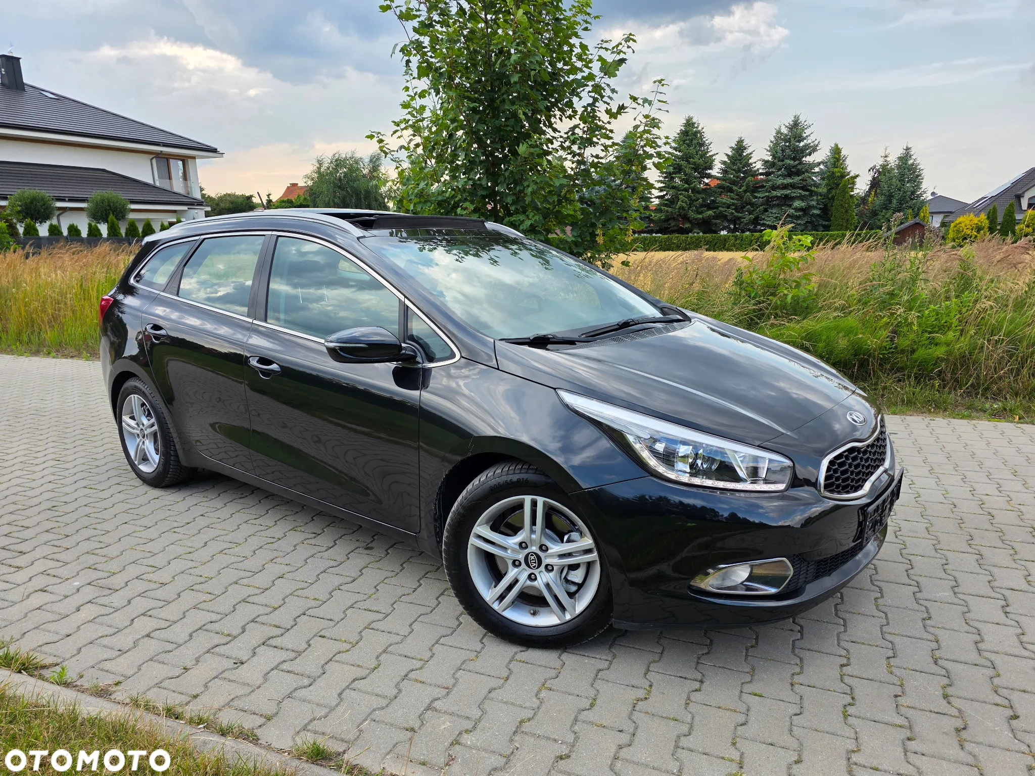 Kia Ceed 1.6 GDI Fifa World Cup Edition - 2