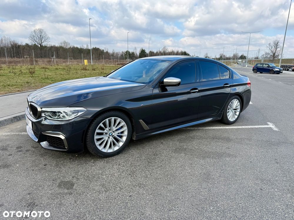 BMW Seria 5 M550i xDrive - 2