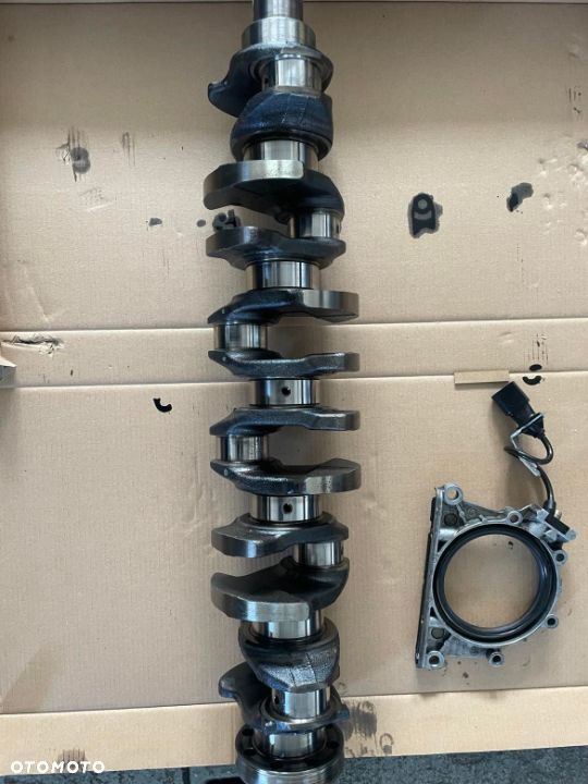 BMW E60 2.5D M57 WAŁ KORBOWY 7780913 - 1