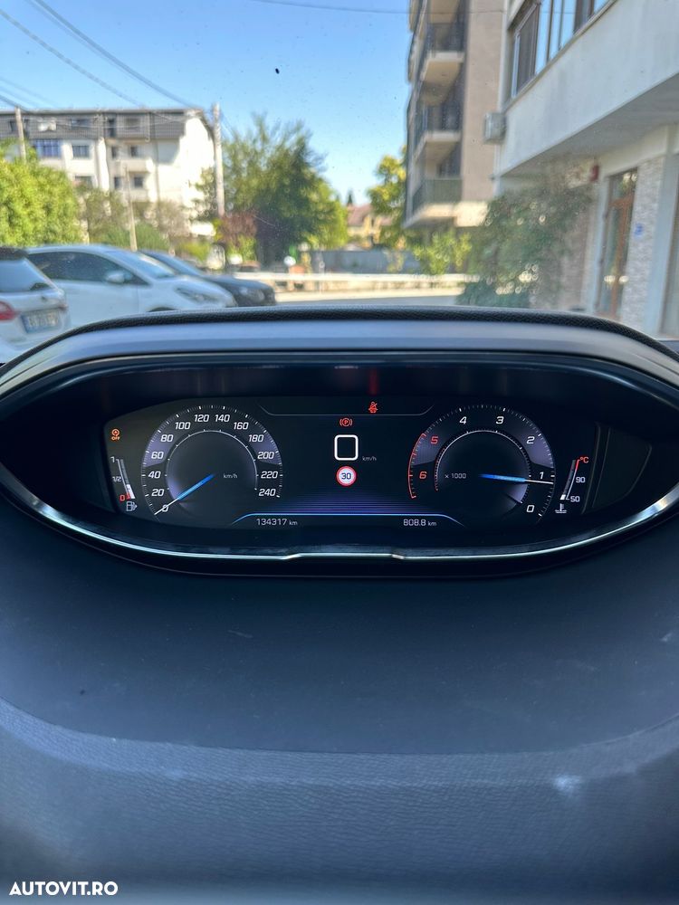 Peugeot 3008 1.5 BlueHDI S&S Active - 6