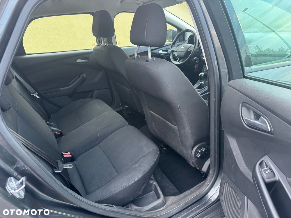 Ford Focus - 9