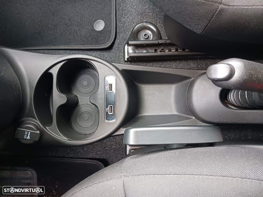 Fiat 500C 1.0 Hybrid - 22