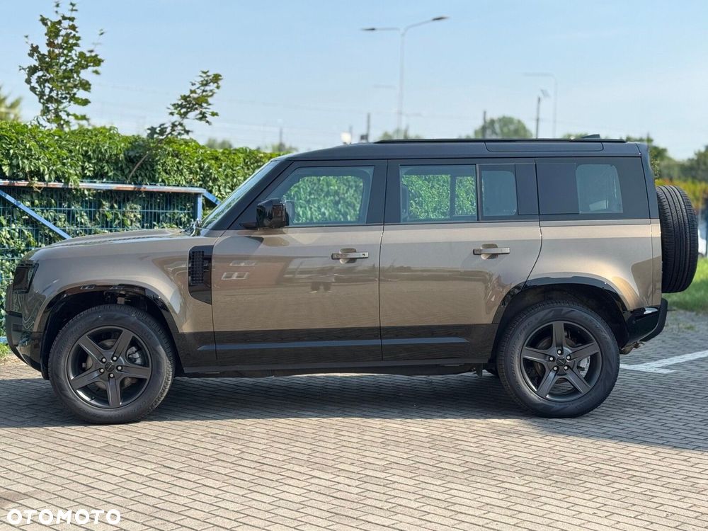 Land Rover Defender - 4