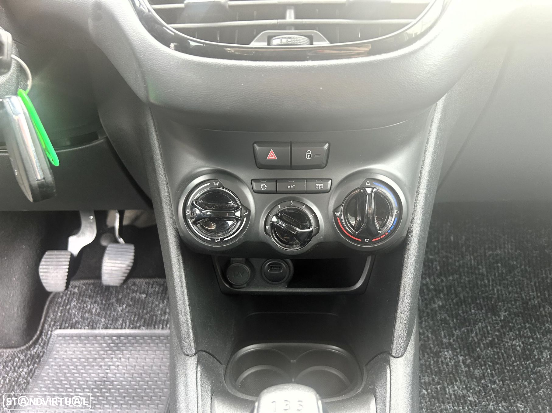 Peugeot 208 1.5 BLUEHDI VAN GPS - 19