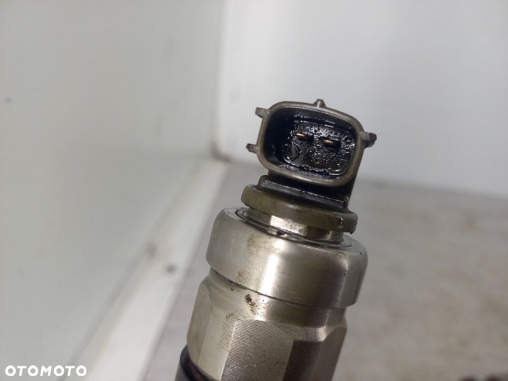 WTRYSKIWACZ TOYOTA AVENSIS II T25 23670-0G040 DENSO 2.0 D-4D - 3