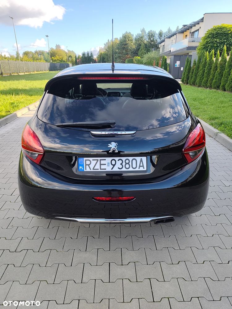 Peugeot 208 1.6 THP Allure - 3