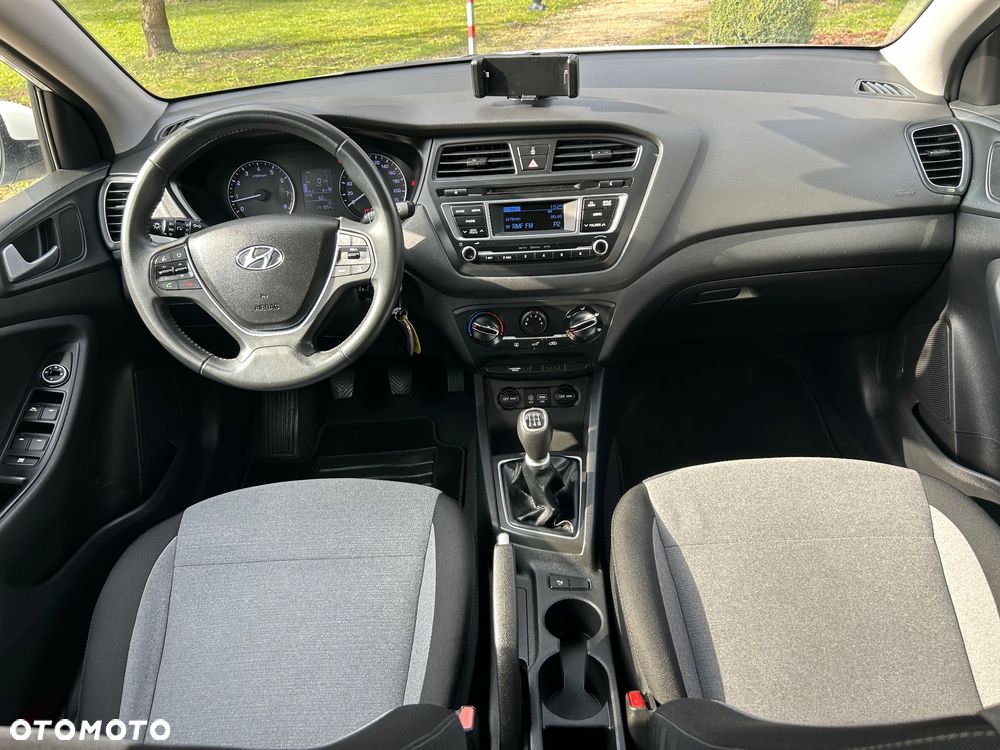 Hyundai i20 1.2 Passion - 17