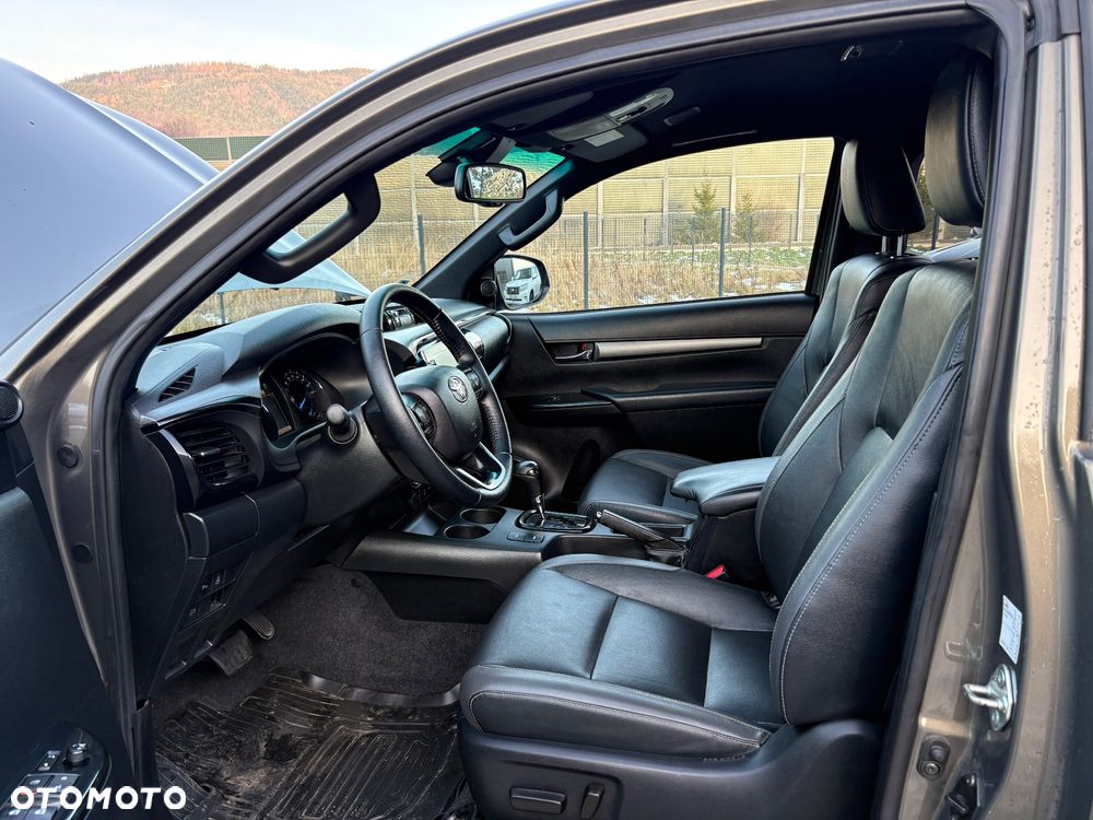 Toyota Hilux 4x4 Extra Cab Autm Invincible - 22