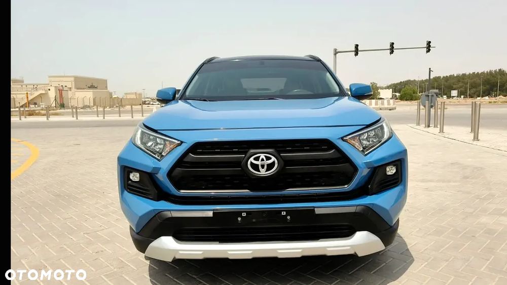 Toyota RAV4 - 4