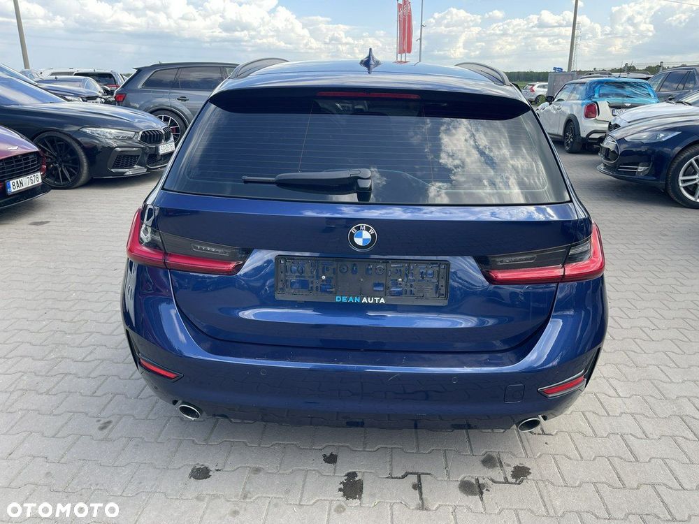 BMW Seria 3 318d - 3