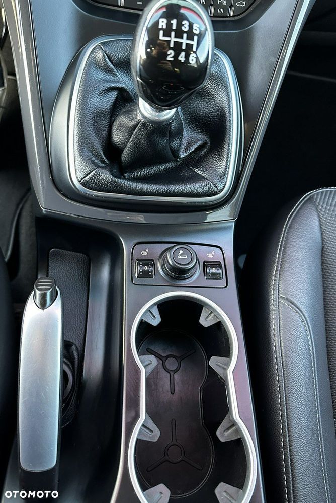 Ford Kuga 2.0 TDCi AWD Titanium - 29