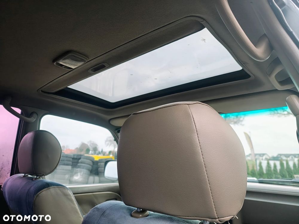 Toyota Land Cruiser - 9