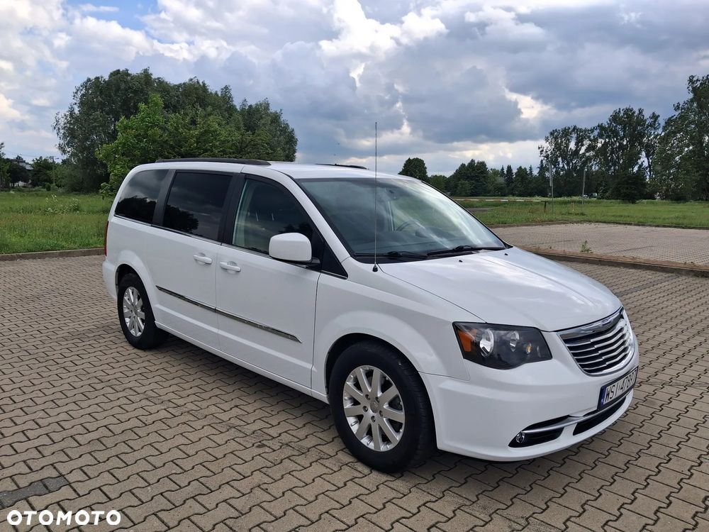 Chrysler Town & Country 3.6 Touring - 17
