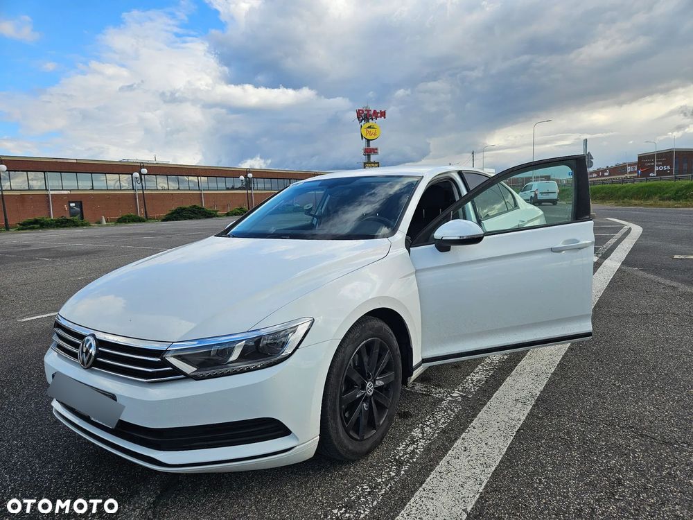Volkswagen Passat - 5