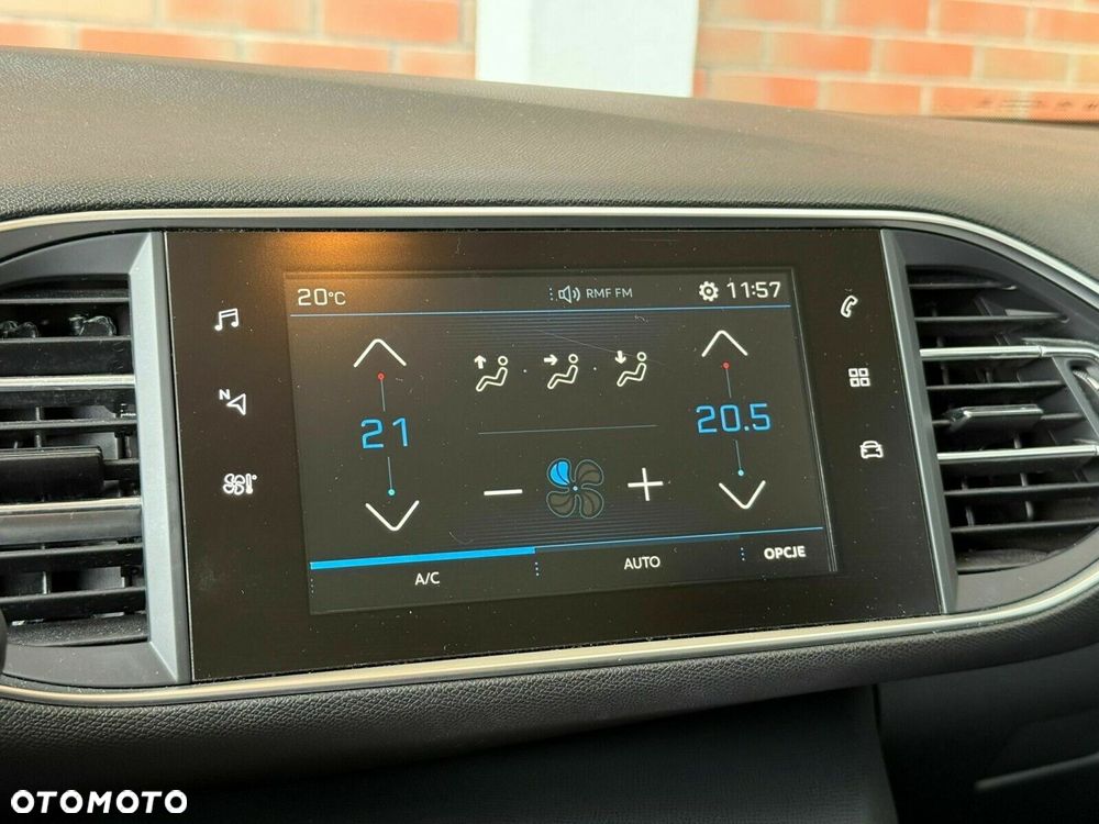 Peugeot 308 - 18