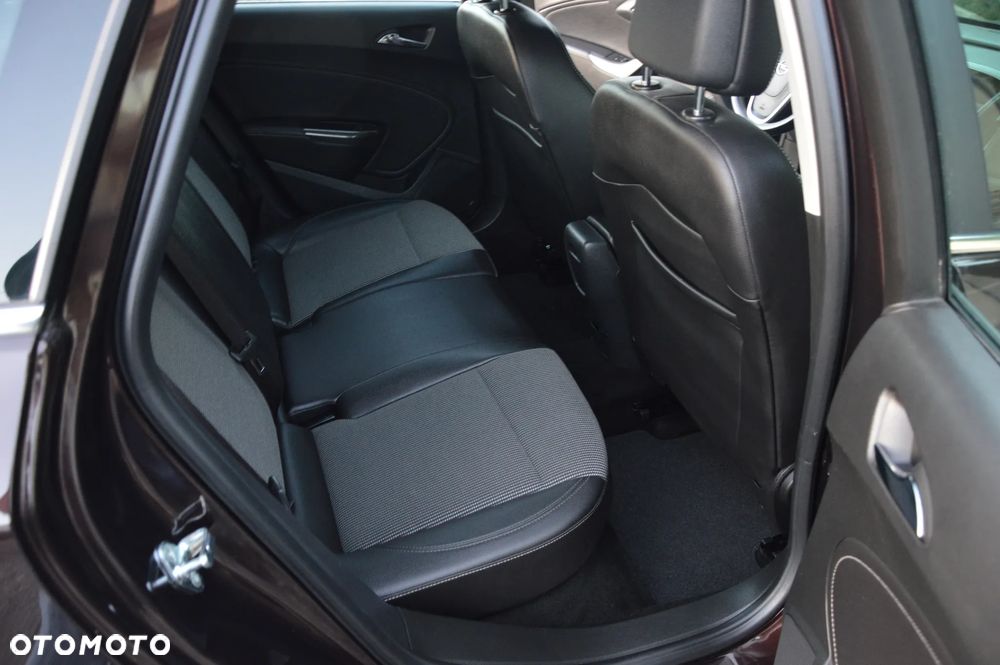Opel Astra - 35