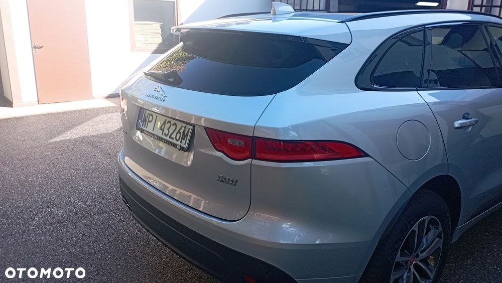 Jaguar F-Pace 2.0 i4D AWD R-Sport - 8