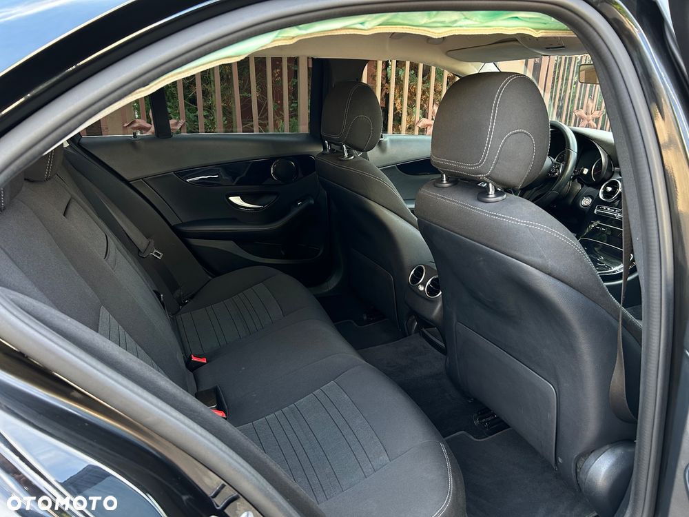 Mercedes-Benz Klasa C 220 d 9G-TRONIC - 29