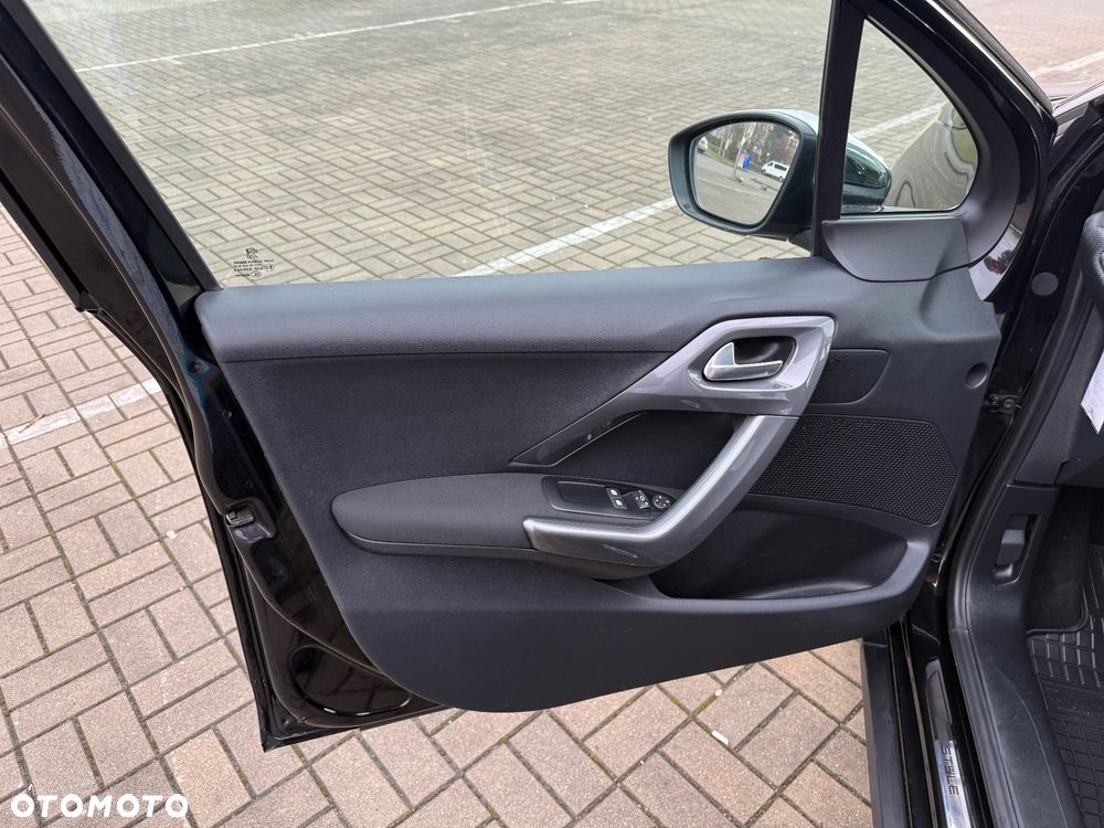 Peugeot 2008 PureTech 82 Style - 13