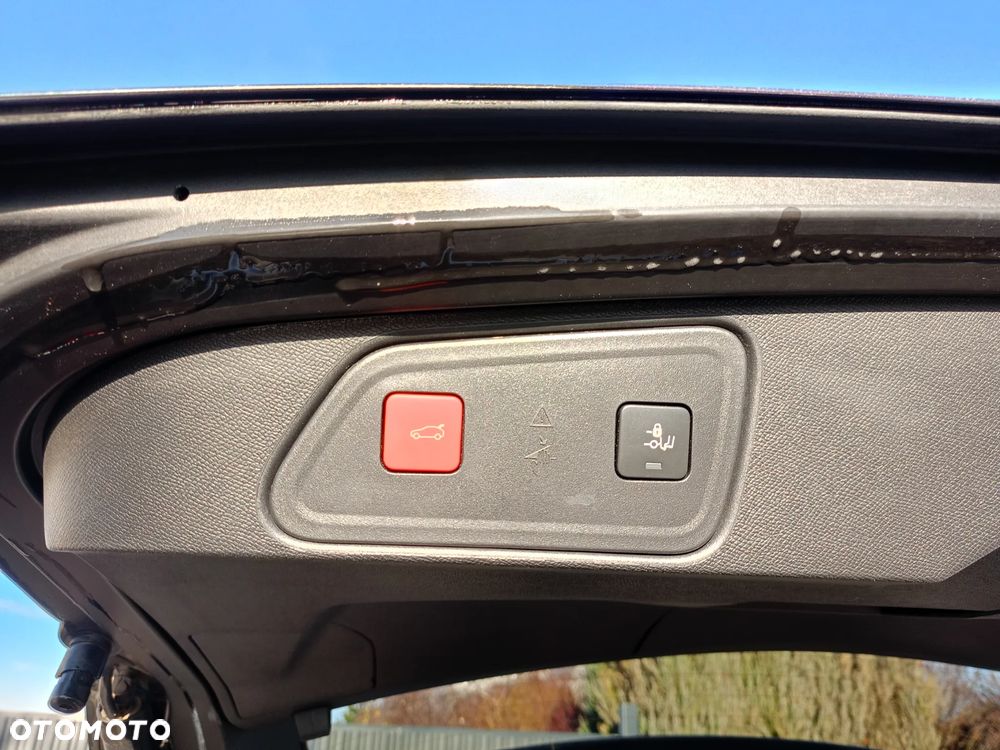 Peugeot 3008 BlueHDi 130 Stop & Start EAT8 Allure - 24