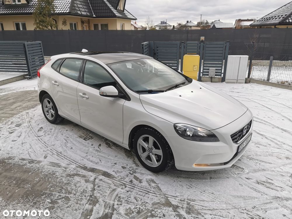 Volvo V40 T2 - 18