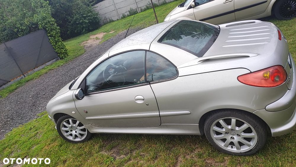 Peugeot 206 CC 1.6 - 12