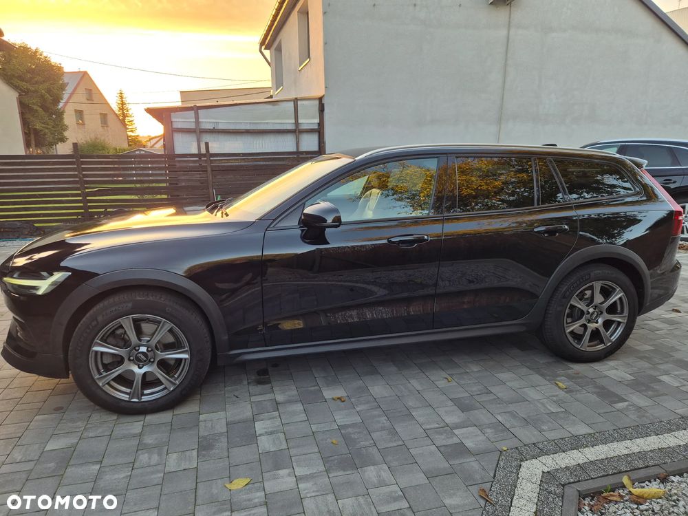 Volvo V60 Cross Country T5 AWD Geartronic Momentum - 8