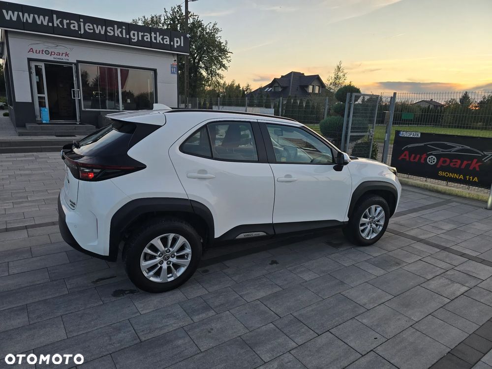Toyota Yaris Cross Hybrid 1.5 Comfort 4x4 - 20