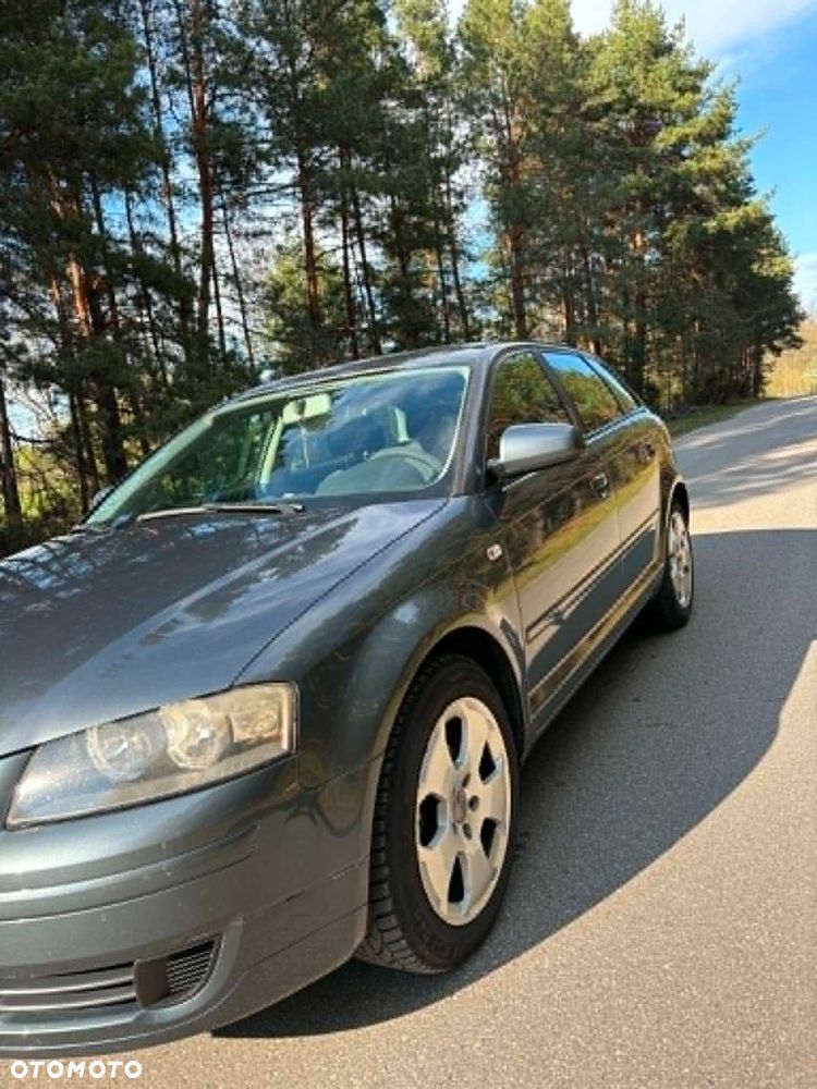 Audi A3 Sportback - 2