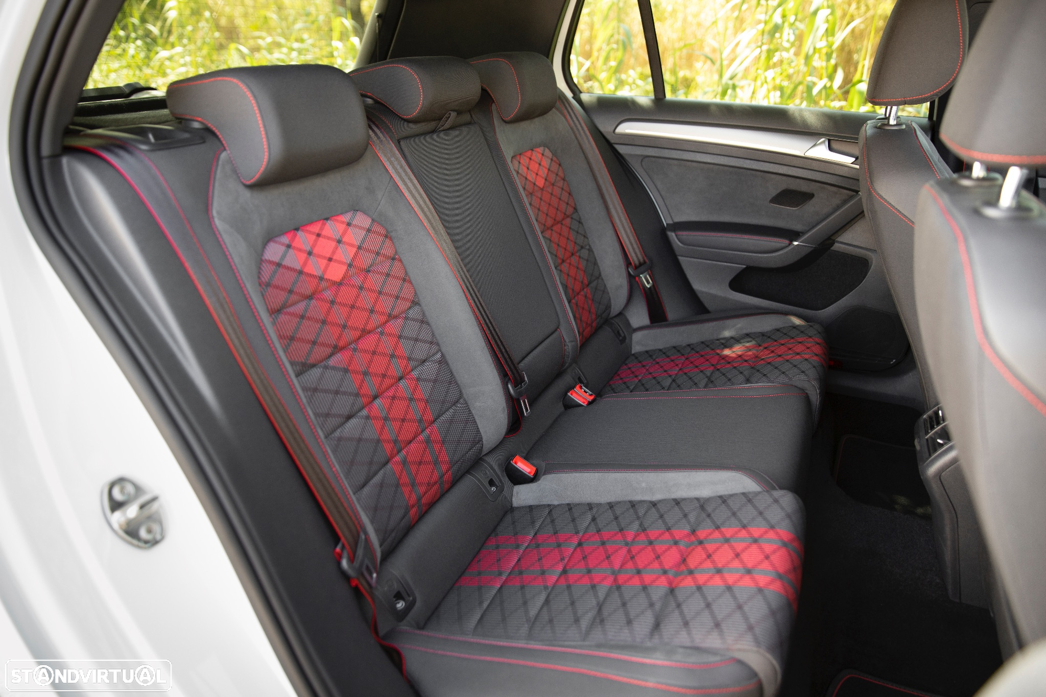 VW Golf 2.0 TSI GTi TCR DSG - 31
