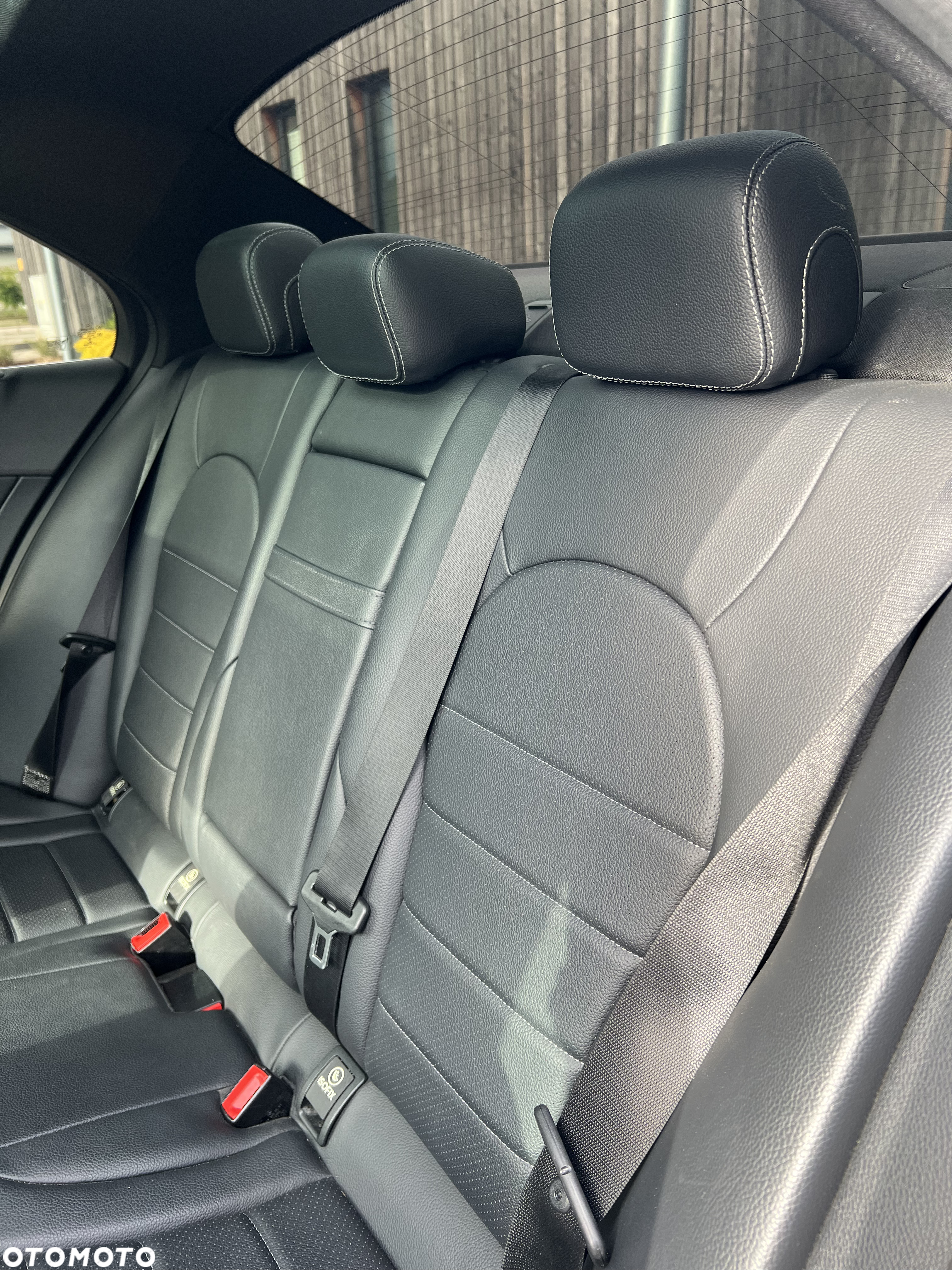 Mercedes-Benz Klasa C 300 T 7G-TRONIC AMG Line - 12
