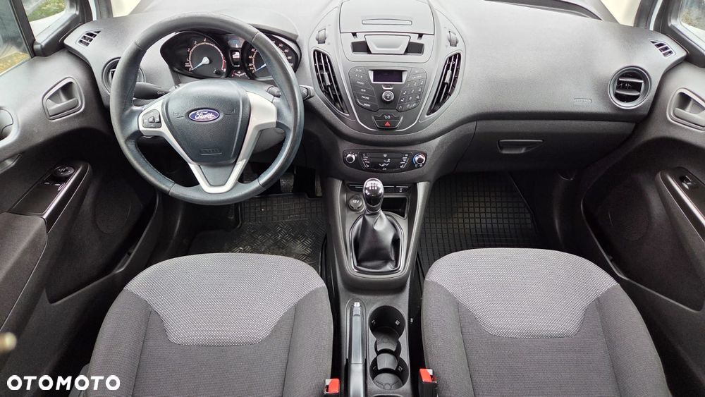 Ford Tourneo Courier - 13