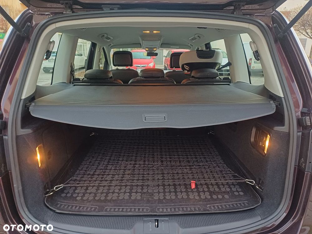 Volkswagen Sharan - 7