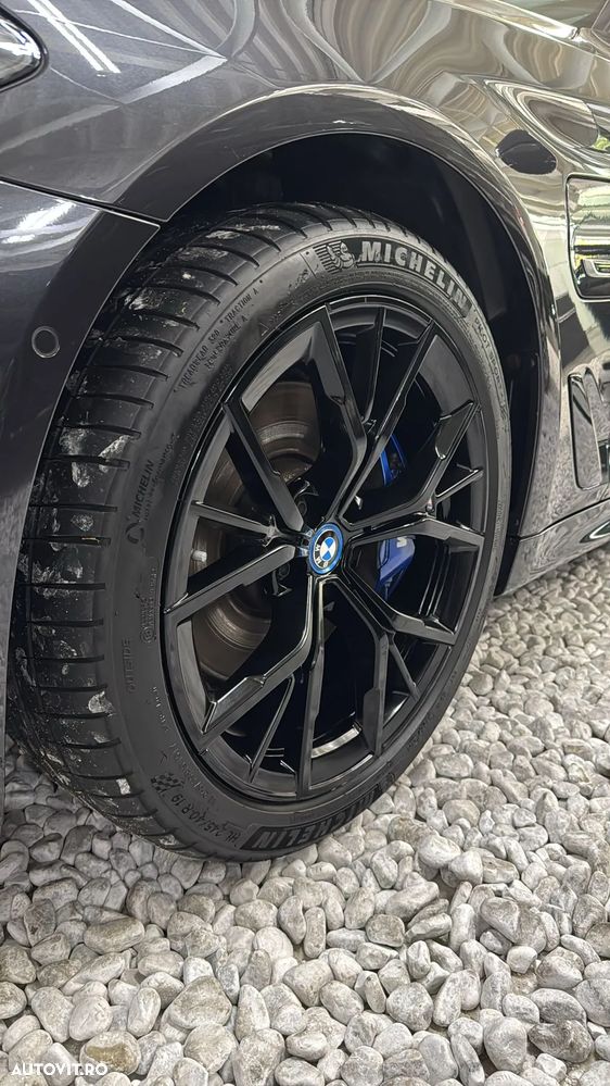 BMW Seria 5 530e xDrive Aut. - 7