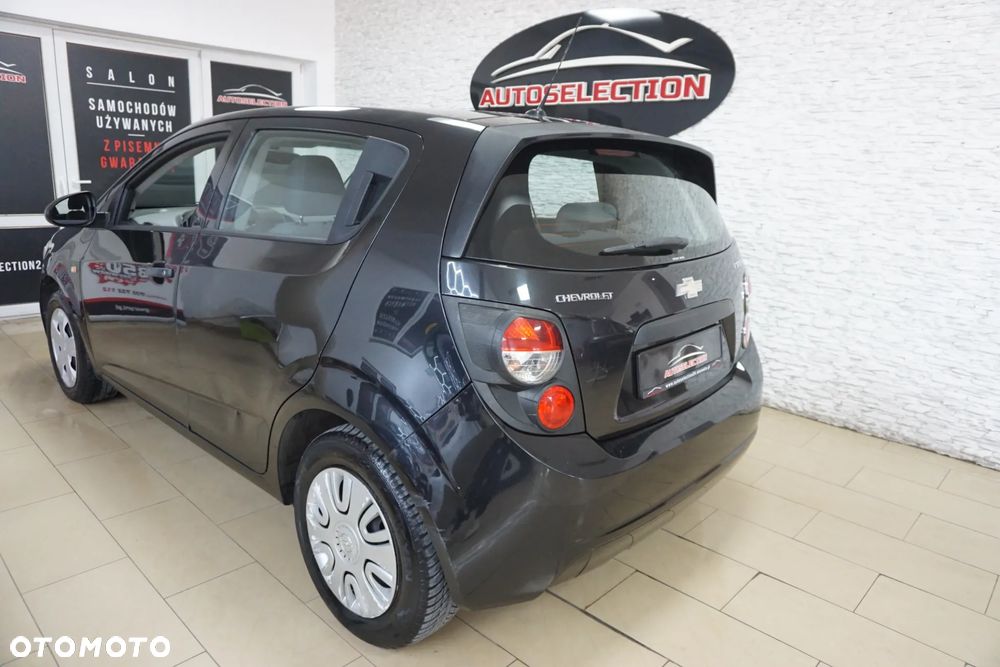 Chevrolet Aveo 1.2 LT - 9