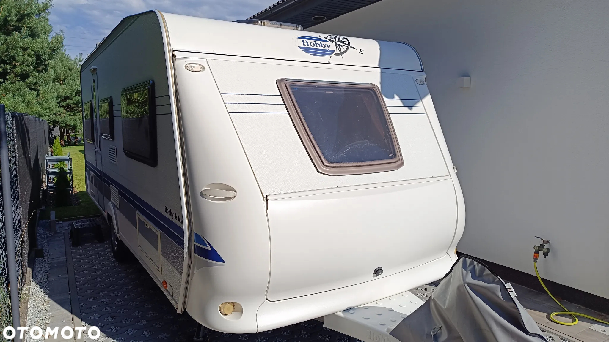 Hobby DeLuxe 495 UL - 16