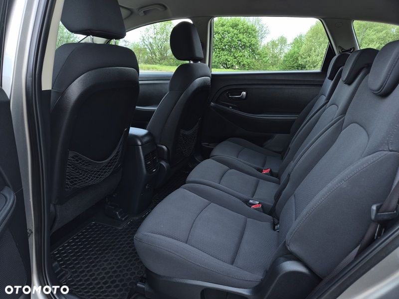 Kia Carens 1.7 CRDi L 7os - 10