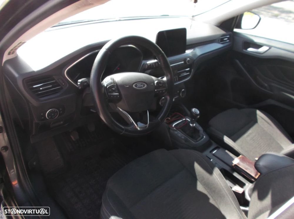 Ford Focus 1.5 TDCi ECOBlue Active - 7