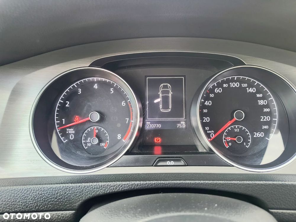 Volkswagen Golf 1.4 TSI BMT Comfortline - 29